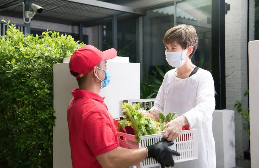 Delivery Man, Face mask, COVID-19